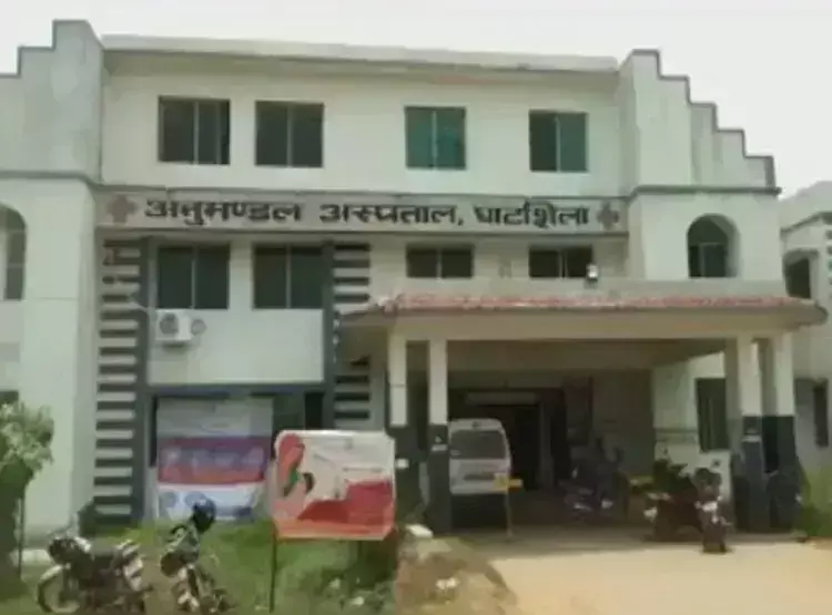 जब पेटदर्द के बाद महिला पहुंची सरकारी अस्पताल, डॉक्टर ने पर्चे पर लिखा कंडोम