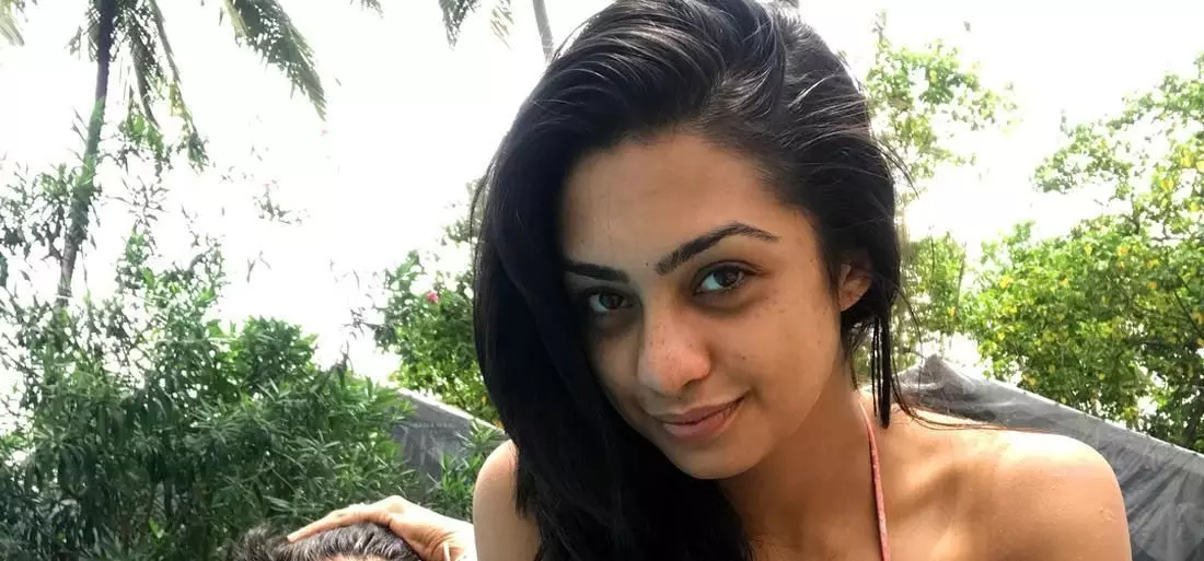 इस टीवी एक्ट्रेस ने टॉपलेस होकर किया योगा, यहां देखें Viral Photo इस टीवी एक्ट्रेस ने टॉपलेस होकर किया योगा, यहां देखें Viral Photo