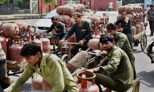 आज से घर-कार और LPG खरीदना हुआ सस्‍ता, आपको मिलेगी राहत, यहां- जानिए सब कुछ