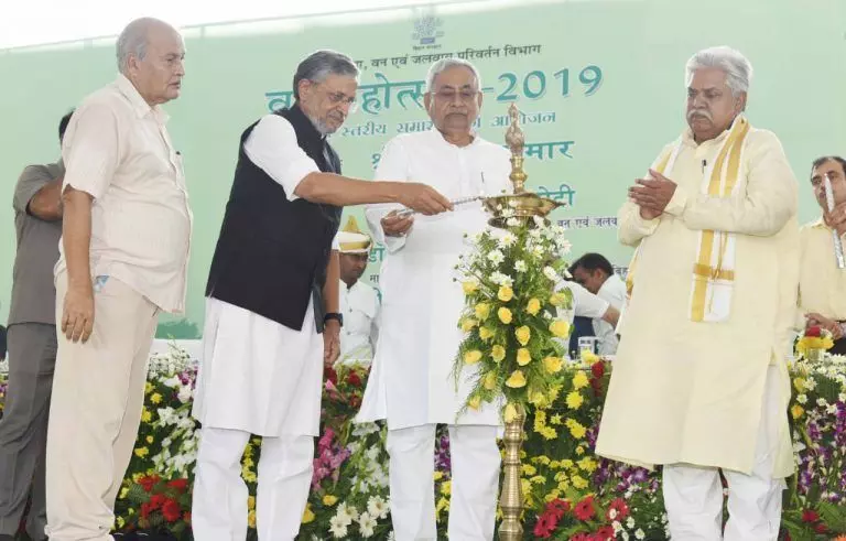 वन महोत्सव का सीएम नीतीश ने किया एलान - बिहार में  जल जीवन हरियाली के होँगे ठोस प्रयास