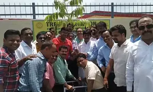 मुजफ्फरनगर : रोटरी क्लब फैमिली द्वारा नवीन मंडी स्थल के बाहर किया गया वृक्षारोपण