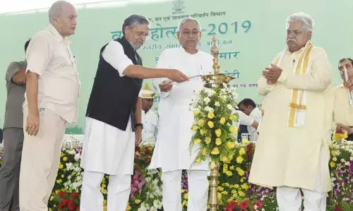 वन महोत्सव का सीएम नीतीश ने किया एलान - बिहार में  जल जीवन हरियाली के होँगे ठोस प्रयास