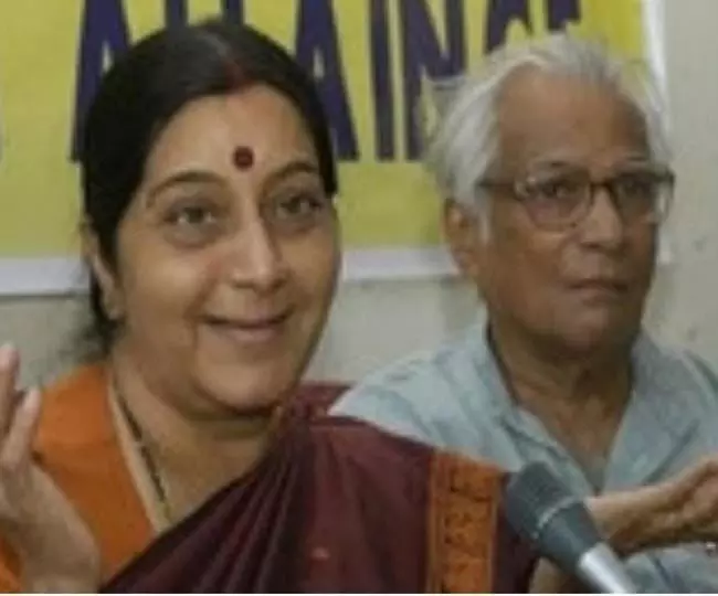 जेल का फाटक टूटेगा, जॉर्ज हमारा छूटेगा का नारा देने वाली सुषमा का बिहार से रहा है गहरा नाता