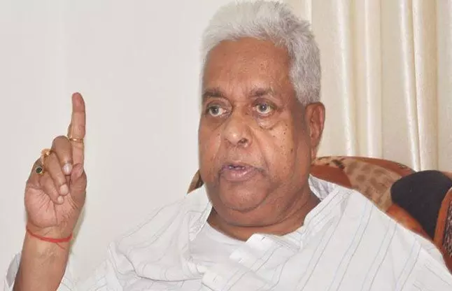 बिहार विधानसभा नियुक्ति घोटाला में बुरे फंसे पूर्व अध्यक्ष व कॉंग्रेस नेता सदानंद सिंह सहित 41 पर चार्जशीट की तैयारी बिहार विधानसभा नियुक्ति घोटाला में बुरे फंसे पूर्व अध्यक्ष व कॉंग्रेस नेता सदानंद सिंह सहित 41 पर चार्जशीट की तैयारी