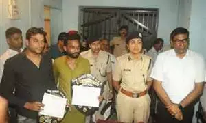 पटना सिटी में भीड़ से बचाने वाले युवकों को किया गया सम्मानित