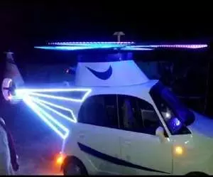 सारण के युवा का कमाल: पेट काट पैसा बचाया , नैनो खरीदी और बना दिया हेलीकाप्टर