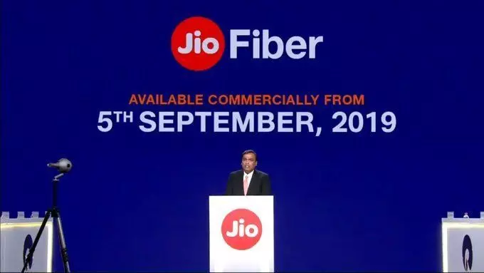 Jio के यूजर्स को मुकेश अंबानी ने दिया बड़ा तोहफा, Jio GIGAFIBER सर्विस 5 सितंबर को होगी पूरे देश में लॉन्च Jio के यूजर्स को मुकेश अंबानी ने दिया बड़ा तोहफा, Jio GIGAFIBER सर्विस 5 सितंबर को होगी पूरे देश में लॉन्च