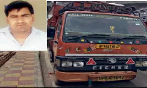 कैंटर चालक की मौत परिजनों का आरोप टोल बूथ पर कार्य करने बाउंसरों ने मारा कैंटर चालक की मौत परिजनों का आरोप टोल बूथ पर कार्य करने बाउंसरों ने मारा