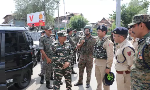 सुरक्षाबलों पर कोरोना का कहर, अब तक CRPF के 122 जवान संक्रमित सुरक्षाबलों पर कोरोना का कहर, अब तक CRPF के 122 जवान संक्रमित