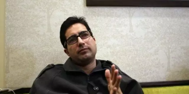 विदेश जा रहे शाह फैसल को दिल्ली पुलिस ने एयरपोर्ट पर रोका, कश्मीर वापस भेजा