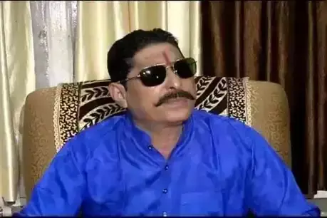 बाहुबली विधायक अनंत सिंह के घर पुलिस की छापेमारी, विधायक ने नीतीश सरकार पर लगाया बड़ा आरोप! बाहुबली विधायक अनंत सिंह के घर पुलिस की छापेमारी, विधायक ने नीतीश सरकार पर लगाया बड़ा आरोप!