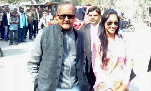 यूपी के रायबरेली में अखिलेश सिंह के निधन से बाहुबली राजनीति का अंत