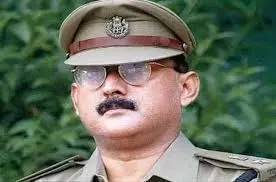 जानिए आखिर क्यों बिहार के पूर्व आईपीएस अधिकारी को बाहुबली विधायक से है जान का खतरा!