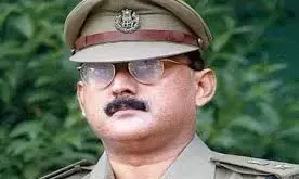 जानिए आखिर क्यों बिहार के पूर्व आईपीएस अधिकारी को बाहुबली विधायक से है जान का खतरा!