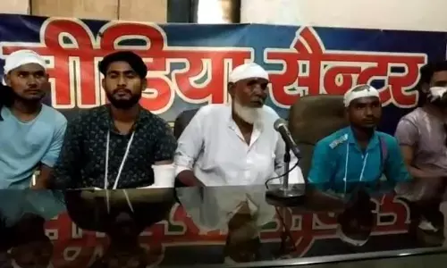 बुढ़ाना क्षेत्र में कुछ दिन पूर्व हुई हत्या के संबंध में पीड़ित पक्ष ने मीडिया सेंटर पर प्रेस वार्ता कर दी घटना क्रम की पूरी जानकारी