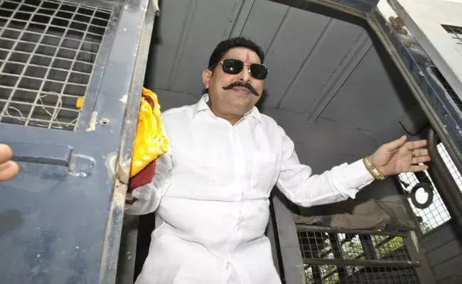 सोमवार को कोर्ट में आत्मसमर्पण करेंगे छोटे सरकार  फिर वीडियो जारी कर पुलिस को दी