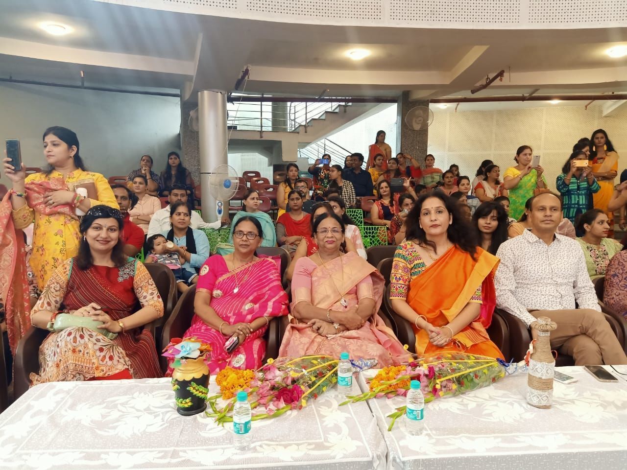 शारदेंन पब्लिक स्कूल में धूमधाम से मनाई गई श्री कृष्ण जन्माष्टमी शारदेंन पब्लिक स्कूल में धूमधाम से मनाई गई श्री कृष्ण जन्माष्टमी
