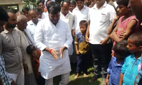 सड़क निर्माण में गड़बड़ी बरदास्त नही - विधायक सड़क निर्माण में गड़बड़ी बरदास्त नही - विधायक