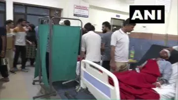 जम्मू कश्मीर में 7 की मौत 25 घायल, राजौरी में बस गिरी गहरी खाई में