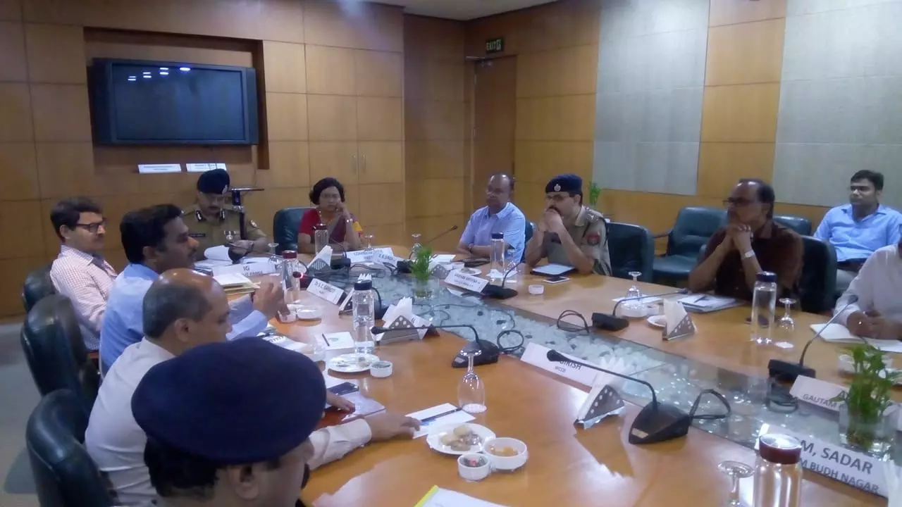 यूनाइटेड नेशंस का 14वां ग्लोबल कन्वेंशन का एक्स्पो मार्ट ग्रेटर नोएडा में होगा आयोजन, कमिश्नर और डीआईजी ने अधिकारीयों को दिए निर्देश यूनाइटेड नेशंस का 14वां ग्लोबल कन्वेंशन का एक्स्पो मार्ट ग्रेटर नोएडा में होगा आयोजन, कमिश्नर और डीआईजी ने अधिकारीयों को दिए निर्देश