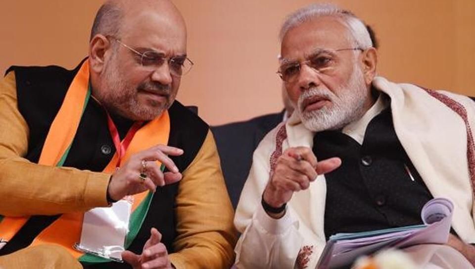 योगी को हटाने की हिम्मत नही है मोदी-शाह में! योगी को हटाने की हिम्मत नही है मोदी-शाह में!