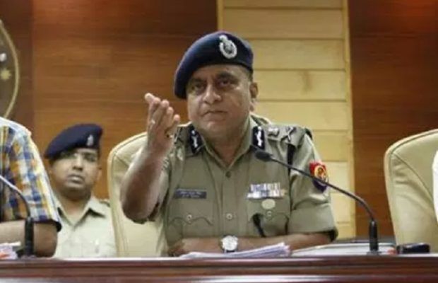 बीजेपी के पूर्व सांसद स्वामी चिन्मयानंद पर आरोप लगाने वाली शाहजहांपुर लॉ कॉलेज की छात्रा राजस्थान से बरामद बीजेपी के पूर्व सांसद स्वामी चिन्मयानंद पर आरोप लगाने वाली शाहजहांपुर लॉ कॉलेज की छात्रा राजस्थान से बरामद