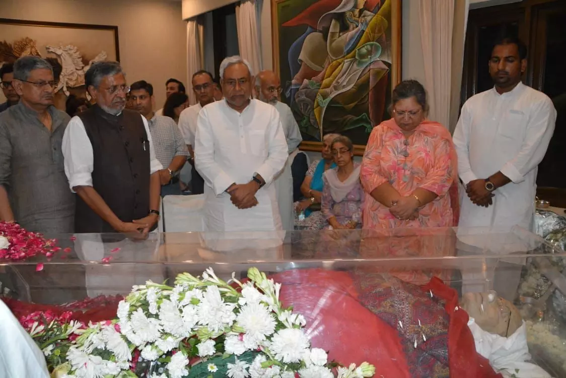 सीएम नीतीश कुमार की घोषणा, बिहार में लगेगी पूर्व वित्त मंत्री अरुण जेटली की मूर्ति सीएम नीतीश कुमार की घोषणा, बिहार में लगेगी पूर्व वित्त मंत्री अरुण जेटली की मूर्ति