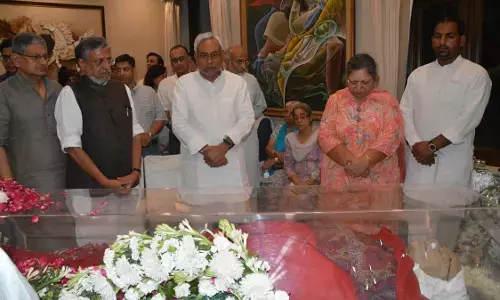 सीएम नीतीश कुमार की घोषणा, बिहार में लगेगी पूर्व वित्त मंत्री अरुण जेटली की मूर्ति सीएम नीतीश कुमार की घोषणा, बिहार में लगेगी पूर्व वित्त मंत्री अरुण जेटली की मूर्ति