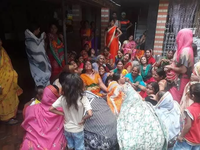 घर से टहलने निकले पूर्व वॉर्ड पार्षद नागेश्वर राय की गोली मारकर हत्या घर से टहलने निकले पूर्व वॉर्ड पार्षद नागेश्वर राय की गोली मारकर हत्या