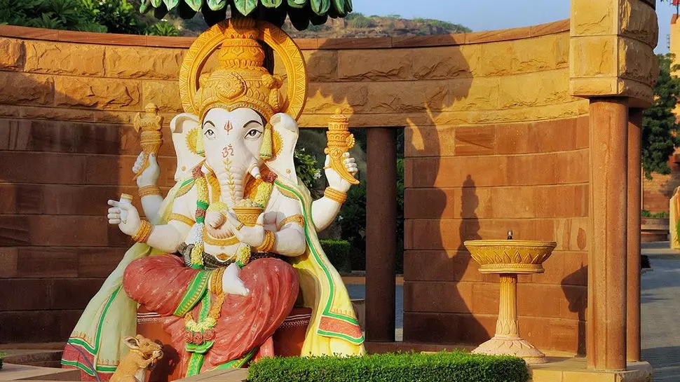 Ganesh Chaturthi : गणेश चतुर्थी पर ऐसे करें गणपति की स्थापना, जानें- पूजा का शुभ मुहूर्त, ऐसे करें गणेश स्थापना