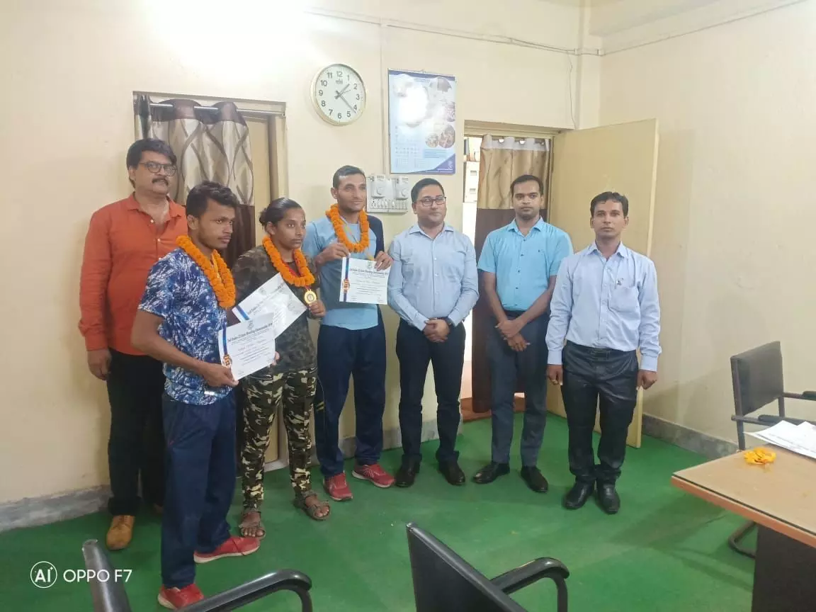 बेगूसराय का लहराया परचम, स्वर्ण पदक विजेता खिलाड़ियों को प्रशासन ने किया सम्मानित