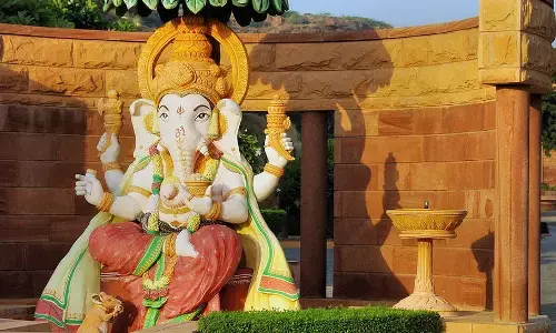 Ganesh Chaturthi : गणेश चतुर्थी पर ऐसे करें गणपति की स्थापना, जानें- पूजा का शुभ मुहूर्त, ऐसे करें गणेश स्थापना Ganesh Chaturthi : गणेश चतुर्थी पर ऐसे करें गणपति की स्थापना, जानें- पूजा का शुभ मुहूर्त, ऐसे करें गणेश स्थापना