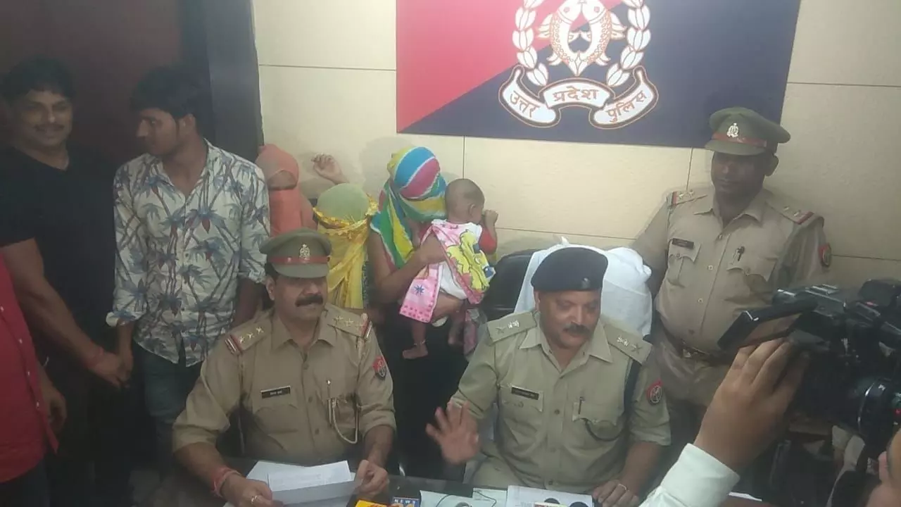 गाजियाबाद के थाना इंदिरापुरम पुलिस ने किया 5 साल के छोटे बच्चे का अपहरण खुलासा, बच्चे को सकुशल बरामद कर प्रेमी सहित 2 महिलाओं को किया गिरफ्तार