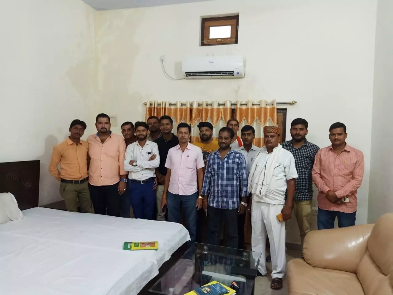 आदर्श पत्रकार वेलफेयर एसोसिएशन ने मासिक बैठक का किया आयोजन आदर्श पत्रकार वेलफेयर एसोसिएशन ने मासिक बैठक का किया आयोजन