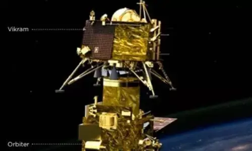 चांद पर ISRO की बड़ी कामयाबी,लापता विक्रम लैंडर ने भेजी पहली तस्वीर, देखिये चांद पर ISRO की बड़ी कामयाबी,लापता विक्रम लैंडर ने भेजी पहली तस्वीर, देखिये