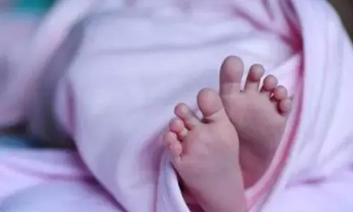 रूह कंपा देने वाली घटना आई सामने, सोते समय मां के नीचे दबकर 3 माह के मासूम की मौत