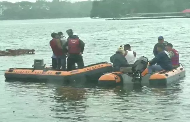 गोदावरी नदी में यात्रियों से भरी नाव डूबी, 15 लापता