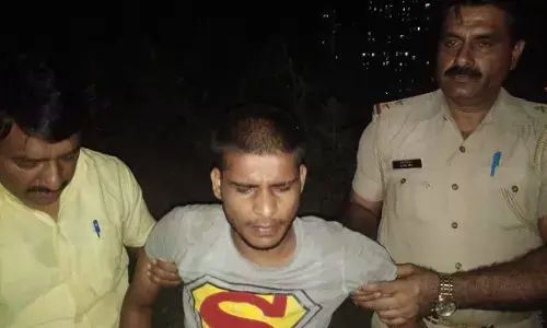 गाजियाबाद पुलिस की बदमाशों से मुठभेड़, पच्चीस हजार का इनामी बदमाश गोली लगने से हुआ घायल