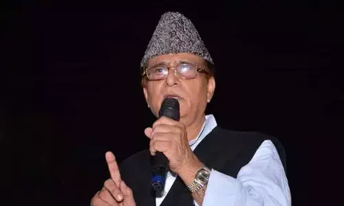 अब आज़म खान की मृतक माँ के खिलाफ भी केस हुआ दर्ज, जानते हो क्यों? अब आज़म खान की मृतक माँ के खिलाफ भी केस हुआ दर्ज, जानते हो क्यों?