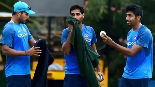 दक्षिण अफ्रीका के खिलाफ टेस्ट सीरीज से पहले टीम इंडिया को लगा बड़ा झटका! दक्षिण अफ्रीका के खिलाफ टेस्ट सीरीज से पहले टीम इंडिया को लगा बड़ा झटका!