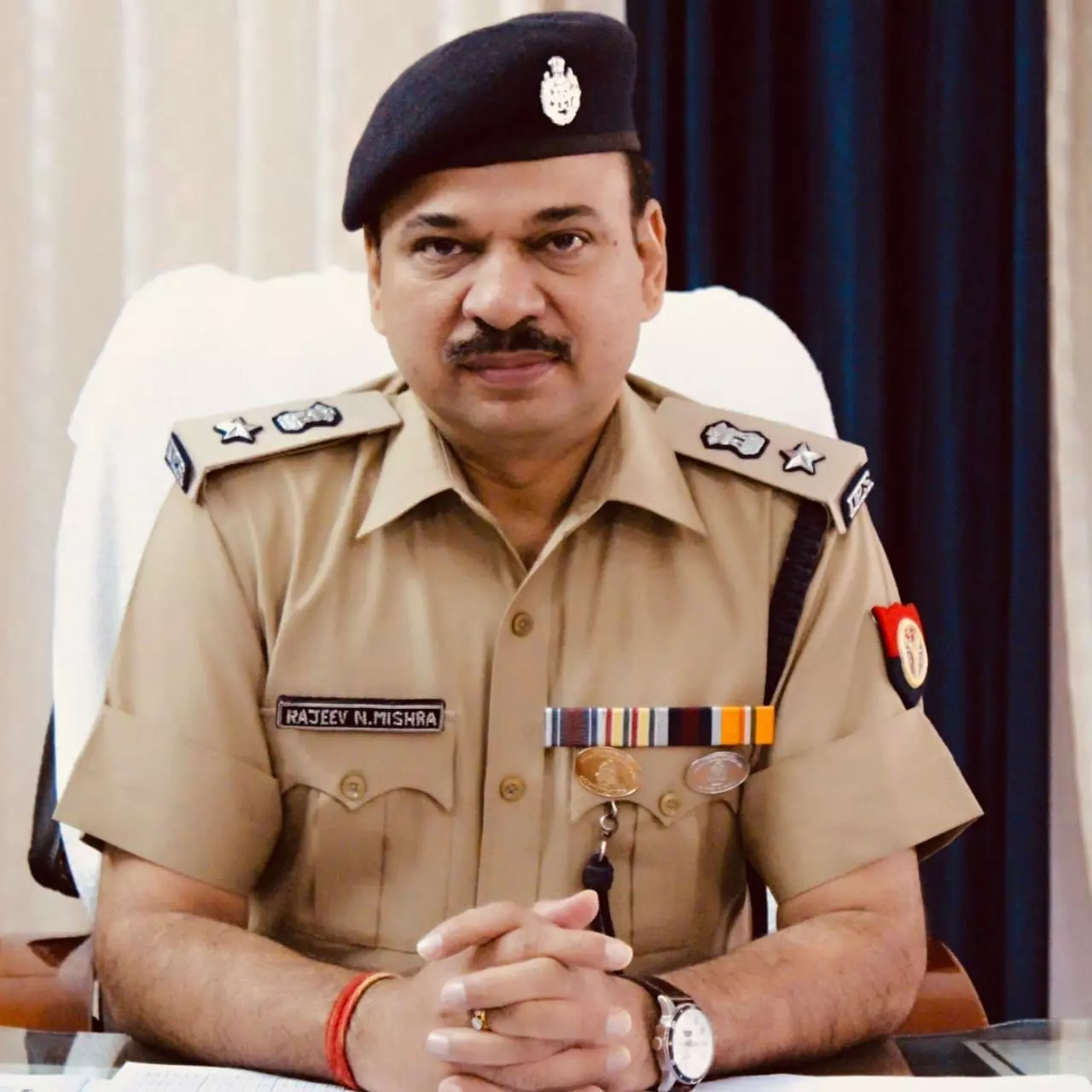 SSP राजीव नारायण मिश्र के नेत्रत्व में STF की बड़ी कामयाबी, प्रतियोगी परीक्षाओं में पैसा लेकर धांधली एवं नकल कराने वाले अन्तप्र्रान्तीय गिरोह का पर्दाफास SSP राजीव नारायण मिश्र के नेत्रत्व में STF की बड़ी कामयाबी, प्रतियोगी परीक्षाओं में पैसा लेकर धांधली एवं नकल कराने वाले अन्तप्र्रान्तीय गिरोह का पर्दाफास