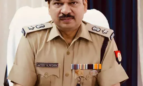 SSP राजीव नारायण मिश्र के नेत्रत्व में STF की बड़ी कामयाबी, प्रतियोगी परीक्षाओं में पैसा लेकर धांधली एवं नकल कराने वाले अन्तप्र्रान्तीय गिरोह का पर्दाफास SSP राजीव नारायण मिश्र के नेत्रत्व में STF की बड़ी कामयाबी, प्रतियोगी परीक्षाओं में पैसा लेकर धांधली एवं नकल कराने वाले अन्तप्र्रान्तीय गिरोह का पर्दाफास