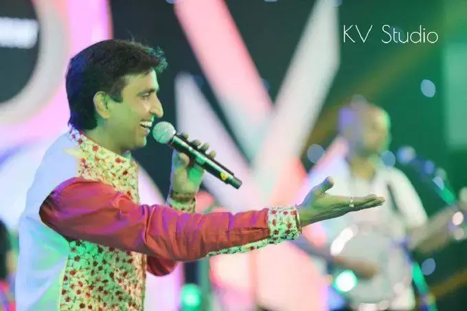 डॉ कुमार विश्वास के खिलाफ झूंठी शिकायत करना पड़ा महंगा, मजिस्ट्रेट ने किया शिकायतकर्ता को पावंद डॉ कुमार विश्वास के खिलाफ झूंठी शिकायत करना पड़ा महंगा, मजिस्ट्रेट ने किया शिकायतकर्ता को पावंद