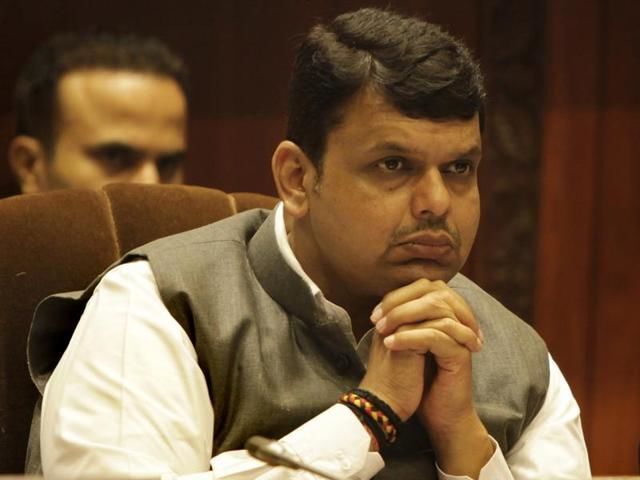 महाराष्ट्र के महासंग्राम का फाइनल, देवेंद्र फड़णवीस दे सकते हैं इस्तीफा ! महाराष्ट्र के महासंग्राम का फाइनल, देवेंद्र फड़णवीस दे सकते हैं इस्तीफा !