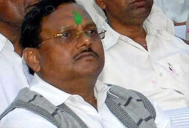 यादव सिंह को मिली सुप्रीमकोर्ट से ज़मानत यादव सिंह को मिली सुप्रीमकोर्ट से ज़मानत