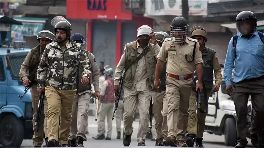 गांधी जयंती पर बड़ा फैसला, प्रशासन ने खत्म की जम्मू में नेताओं की नजरबंदी