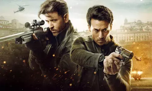 ऋतिक-टाइगर की वॉर को मिली बंपर ओपनिंग, पहले दिन कमाए इतने करोड़