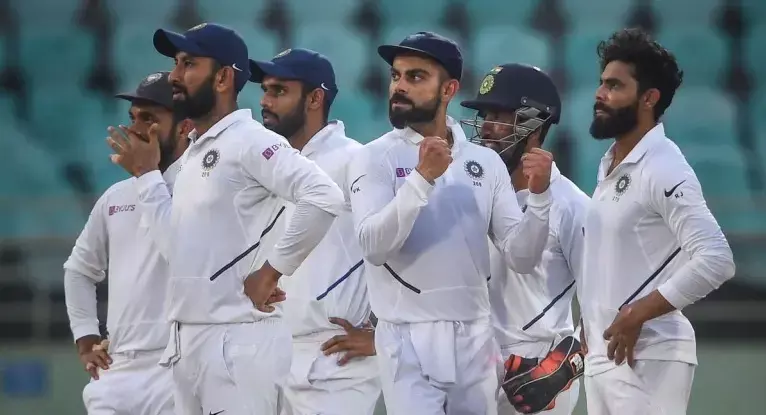 टीम इंडिया ने दिया महाजीत का तोहफा, साउथ अफ्रीका को 203 रनों से रौंदा - सीरीज में 1-0 की मिली बढ़त टीम इंडिया ने दिया महाजीत का तोहफा, साउथ अफ्रीका को 203 रनों से रौंदा - सीरीज में 1-0 की मिली बढ़त