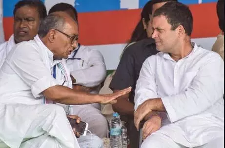 दिग्विजय सिंह बने कांग्रेस के लिए भस्मासुर, तो कांग्रेस में प्रधानमंत्री पद के दावेदार रहे राहुल गांधी आखिर कहां हैं? दिग्विजय सिंह बने कांग्रेस के लिए भस्मासुर, तो कांग्रेस में प्रधानमंत्री पद के दावेदार रहे राहुल गांधी आखिर कहां हैं?