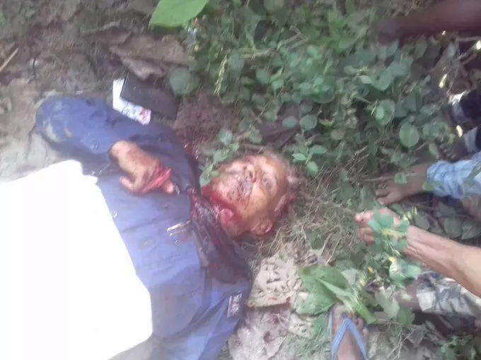 कुशीनगर में आज अखबार के पत्रकार राधेश्याम शर्मा की गला रेतकर कर दी हत्या कुशीनगर में आज अखबार के पत्रकार राधेश्याम शर्मा की गला रेतकर कर दी हत्या